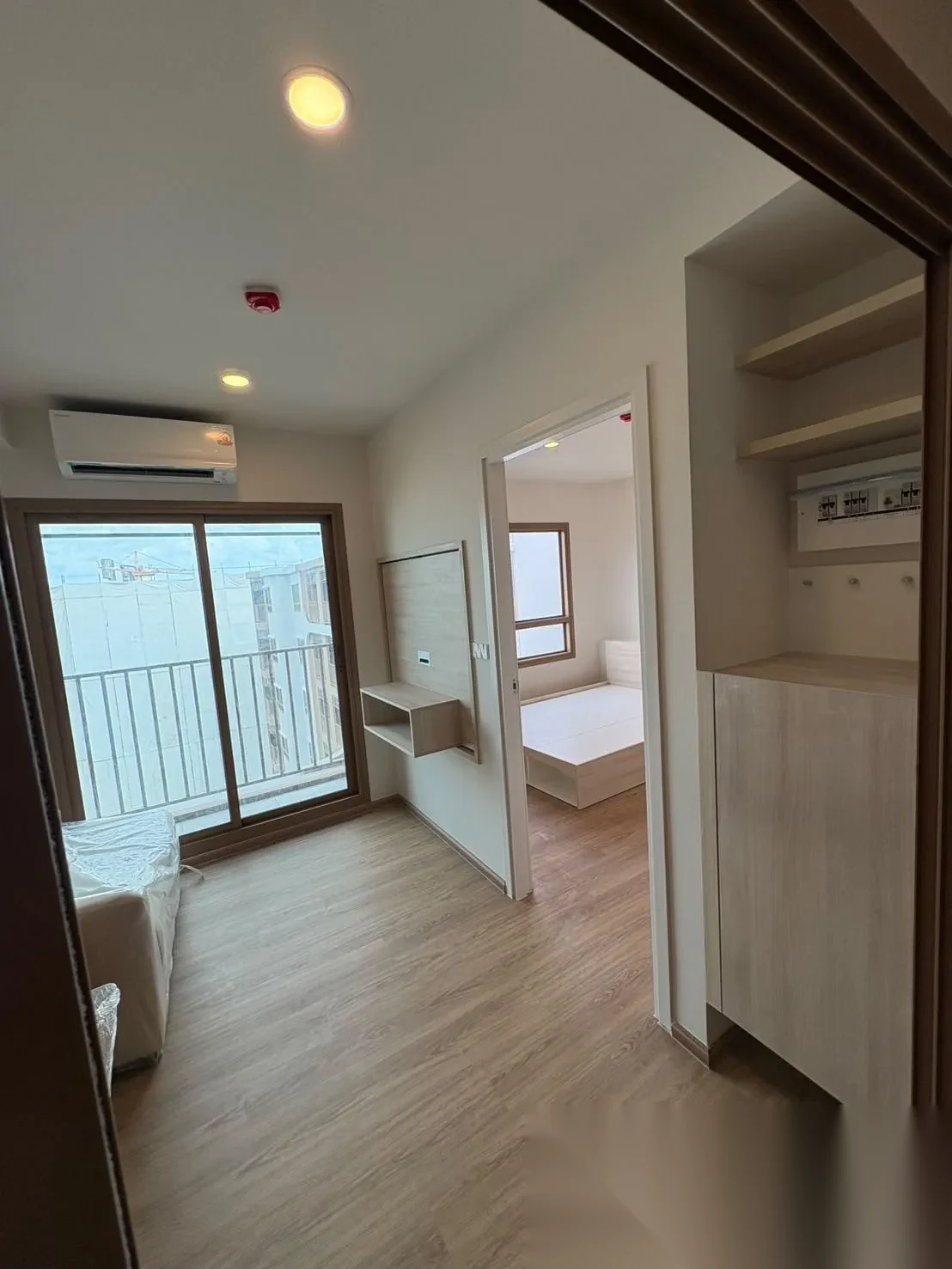 1 Bedroom Apartment for sale at Escent Phuket complex · Wichit · Pool View — photo 2
