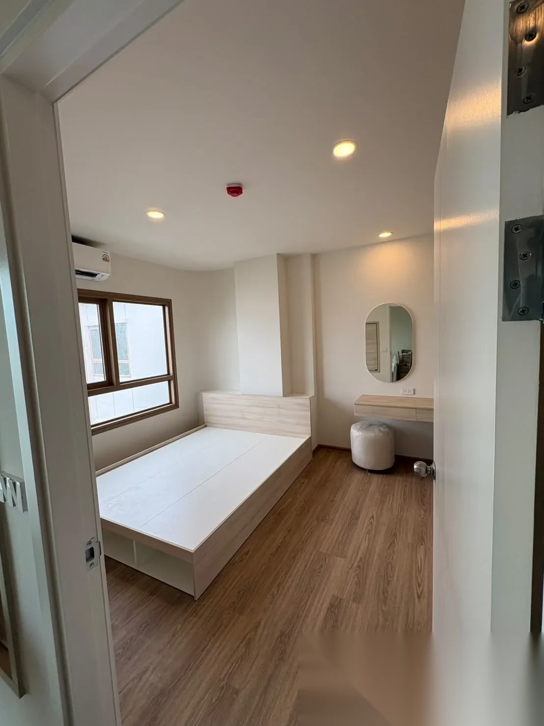 1 Bedroom Apartment for sale at Escent Phuket complex · Wichit · Pool View — photo 3