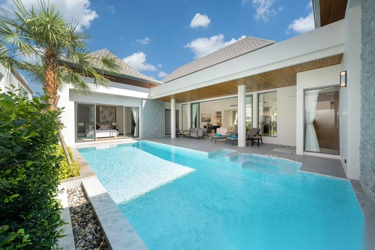 4 Bedroom Villa for rent at The Breeze Villas complex · Choeng Thale · Pool View — photo 3