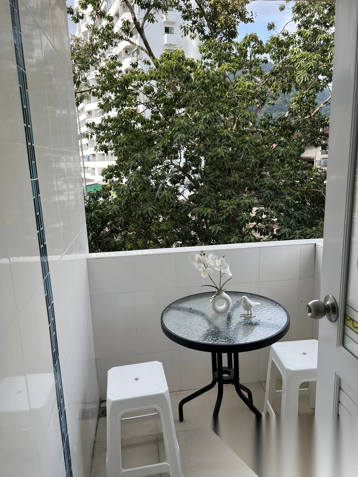 1 Bedroom Apartment for rent at Patong Condotel complex · Patong · Garden View — photo 2