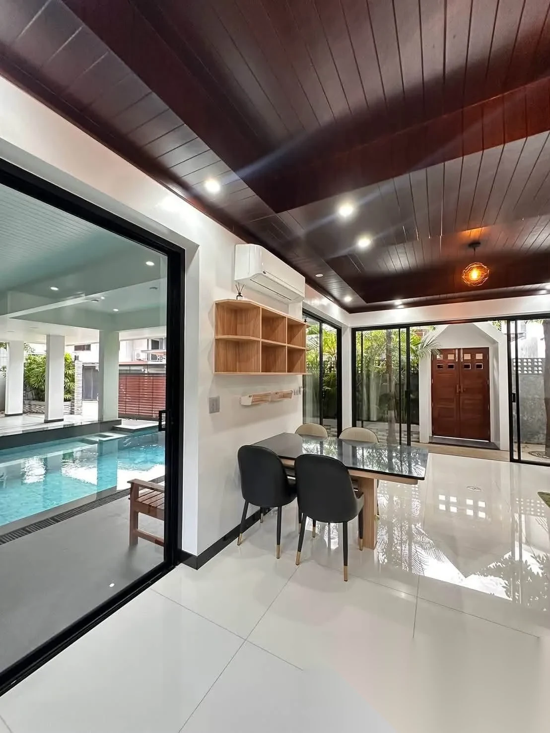 3 Bedroom Villa for rent · Thep Krasattri · Garden View — photo 10
