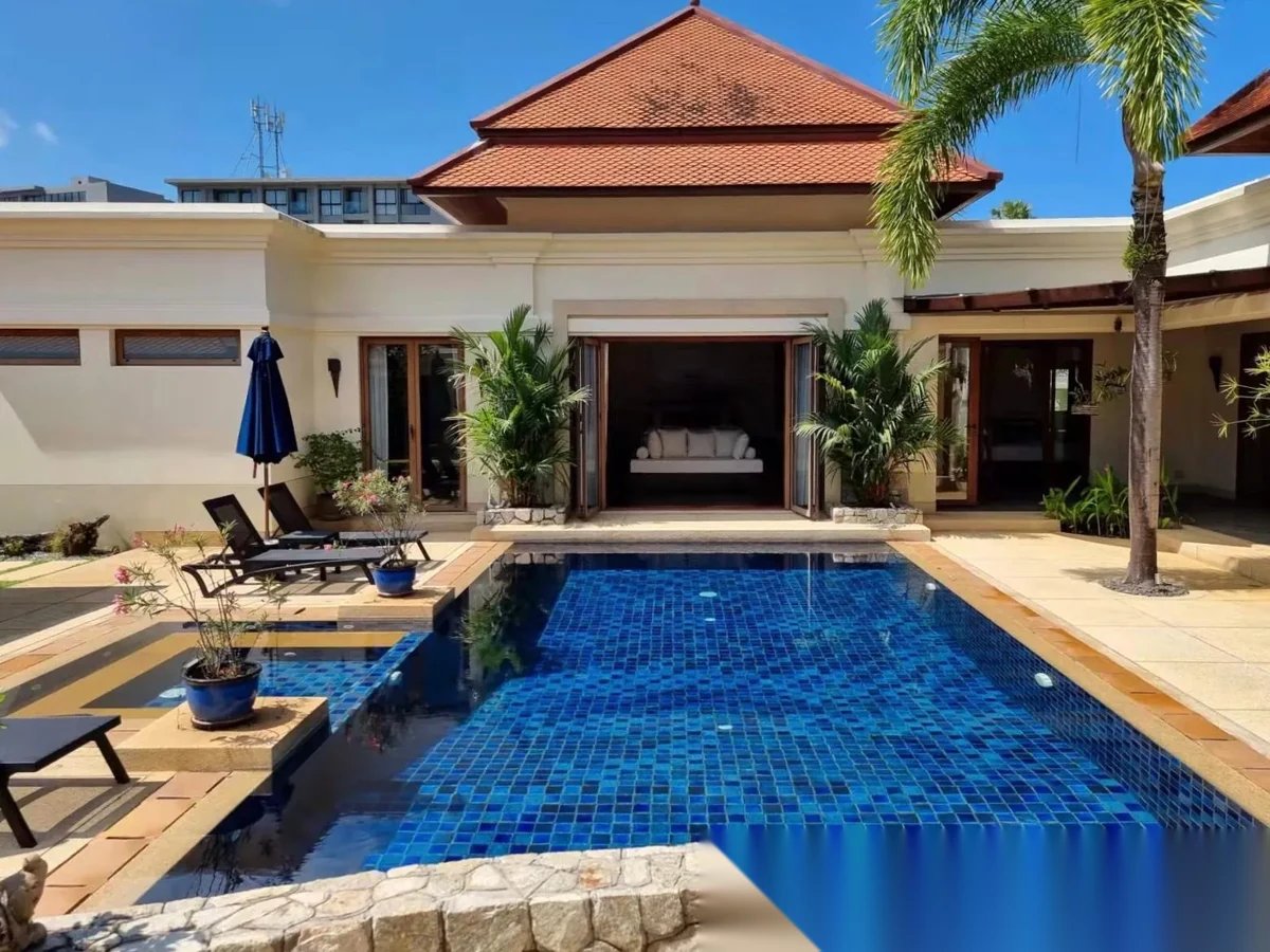 5 Bedroom Villa for rent at Sai Taan Villas complex · Choeng Thale — photo 3