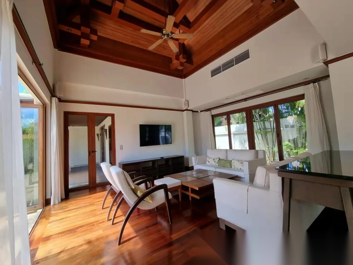 5 Bedroom Villa for rent at Sai Taan Villas complex · Choeng Thale — photo 4