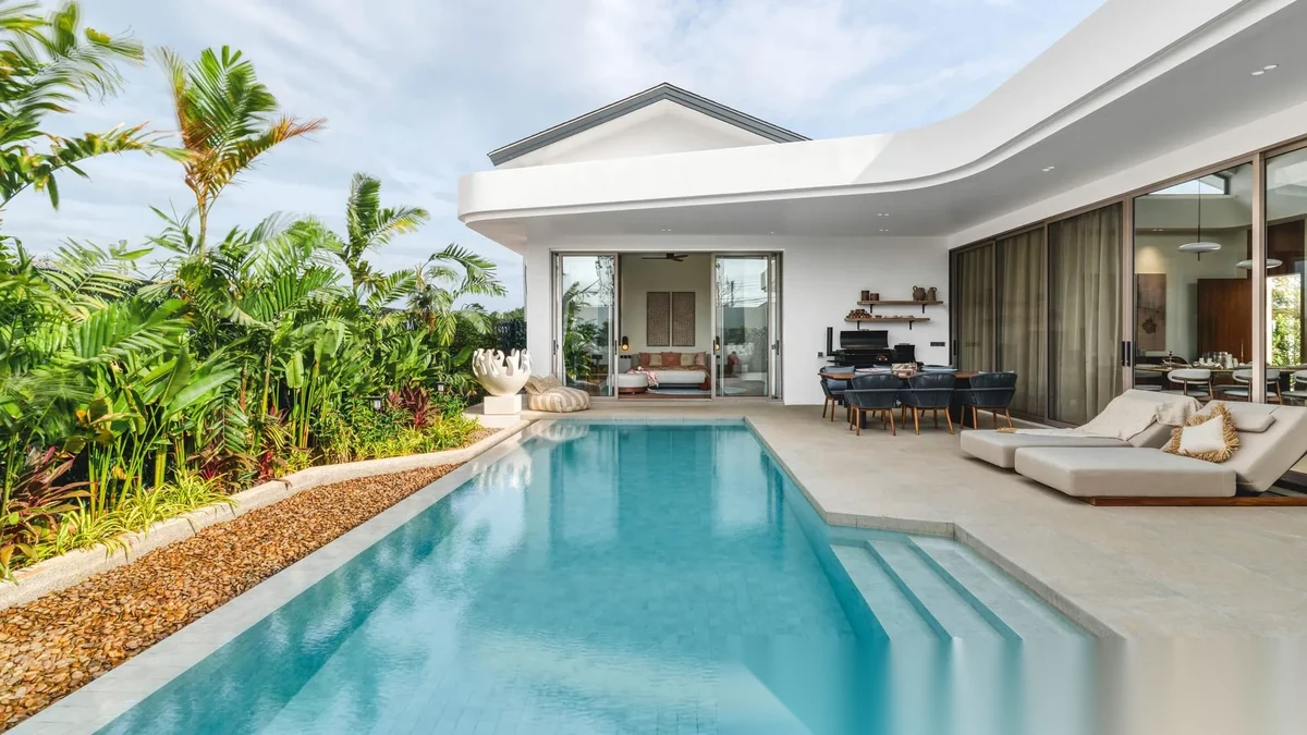 4 Bedroom Villa for sale at Manor Phuket complex · Si Sunthon · Pool View — photo 7