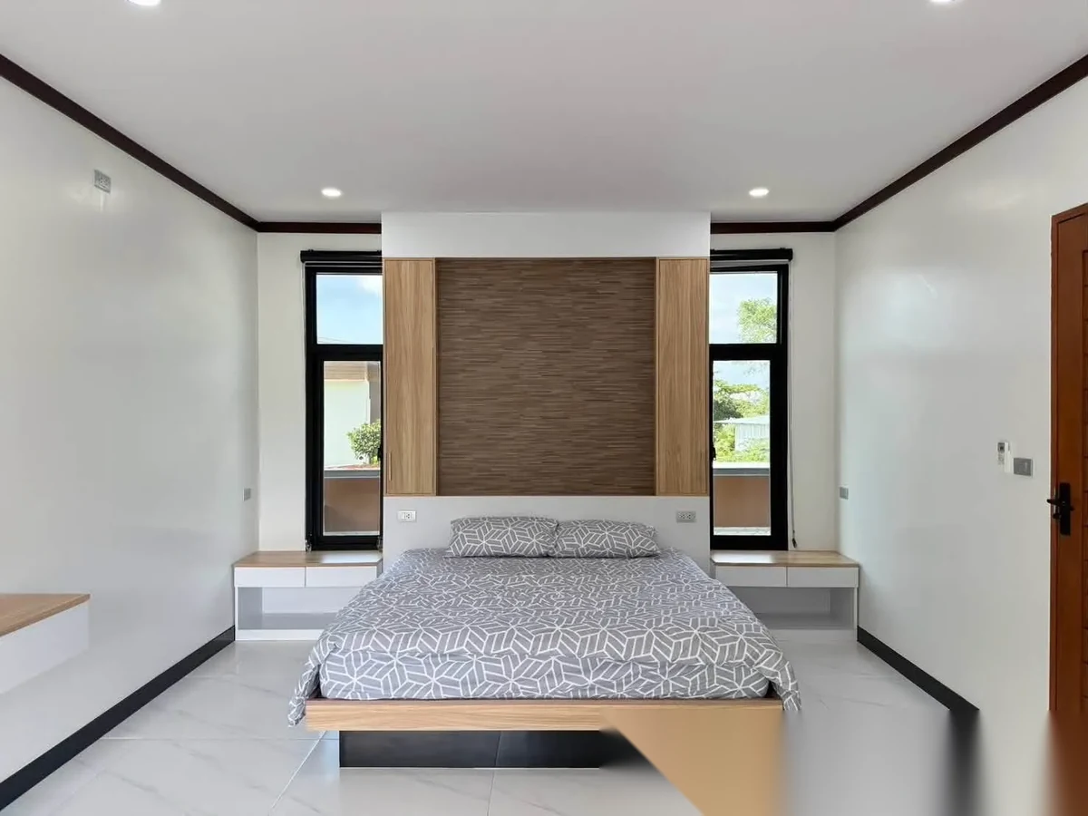 4 Bedroom Villa for rent · Thep Krasattri · Pool View — photo 4