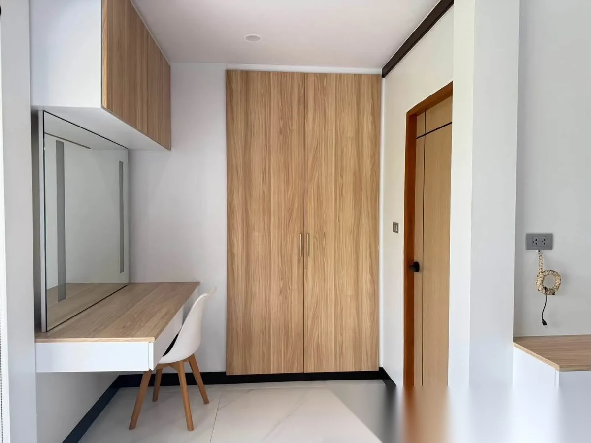 4 Bedroom Villa for rent · Thep Krasattri · Pool View — photo 6
