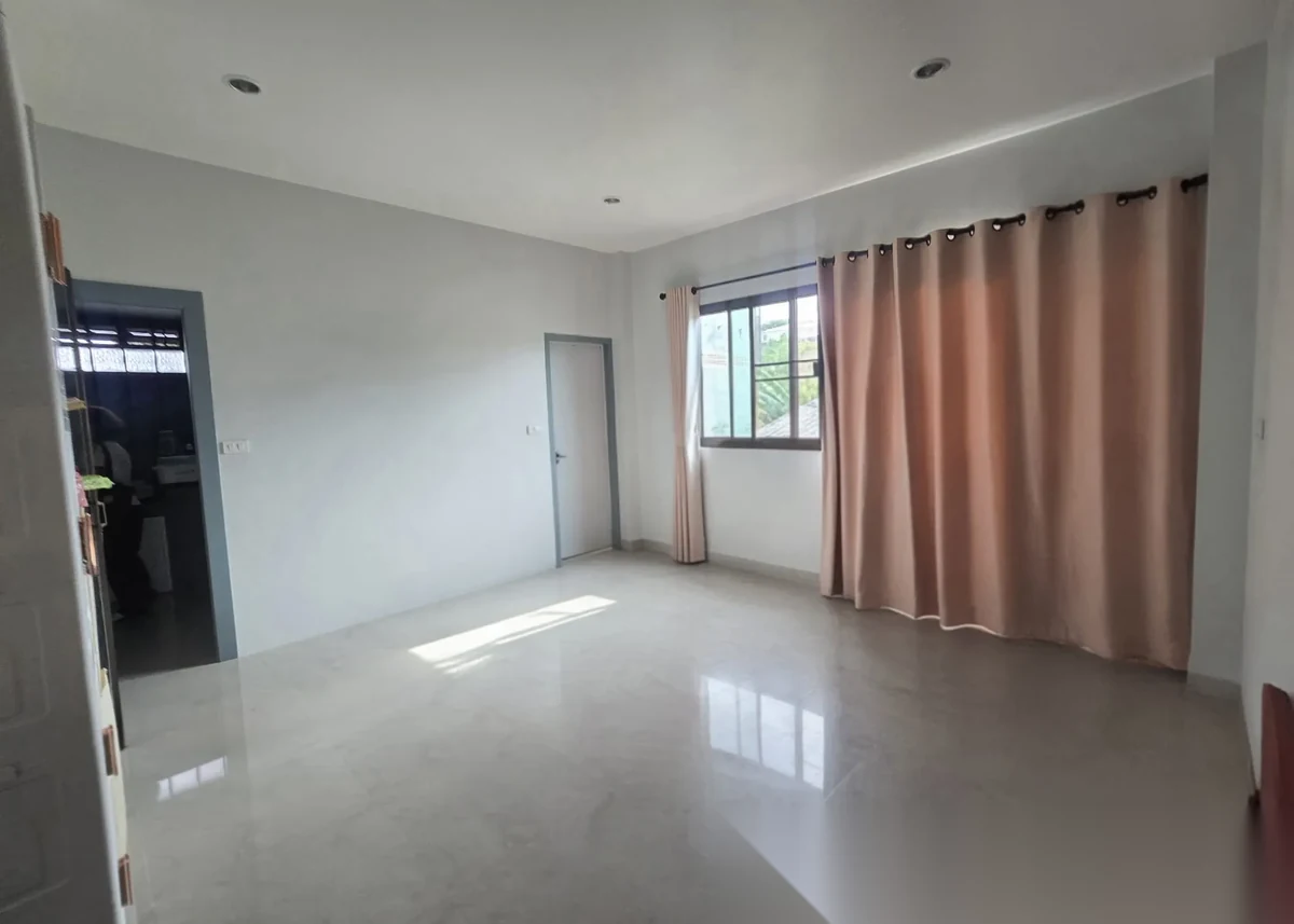 4 Bedroom House for sale · Garden View — photo 4