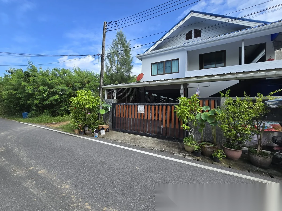 4 Bedroom House for sale · Garden View — photo 18