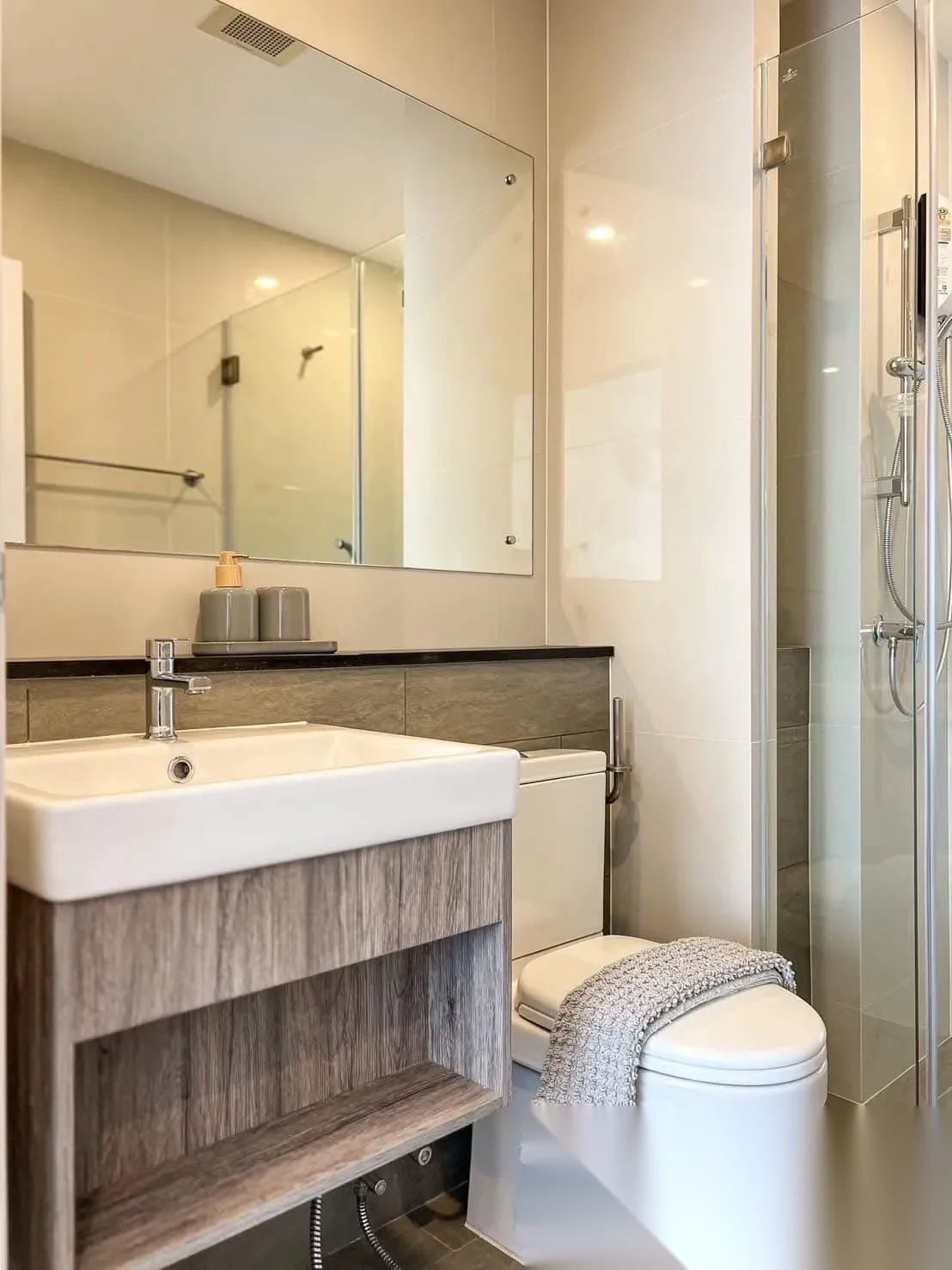1 Bedroom Apartment for rent at The Space Condominium complex · Wichit — photo 9
