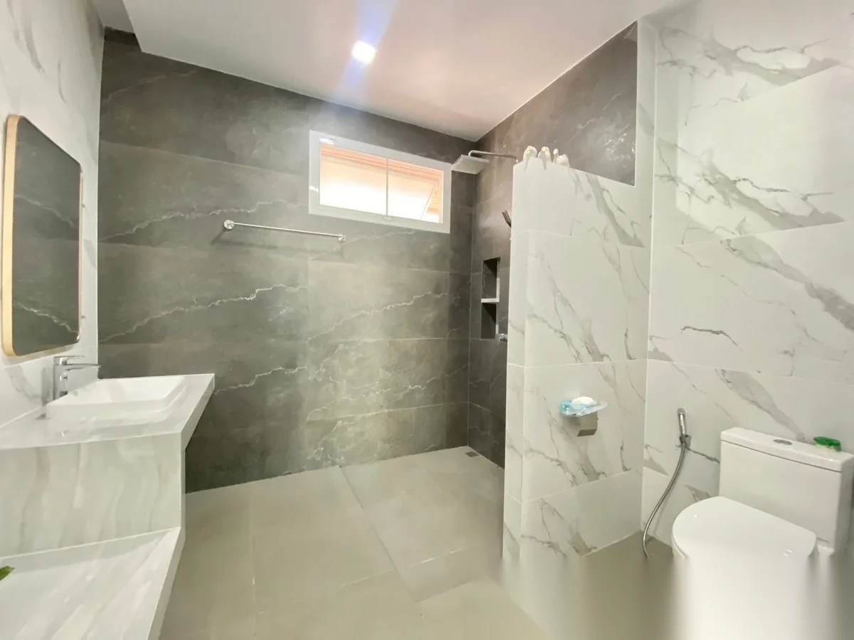 4 Bedroom House for rent · Chalong — photo 11