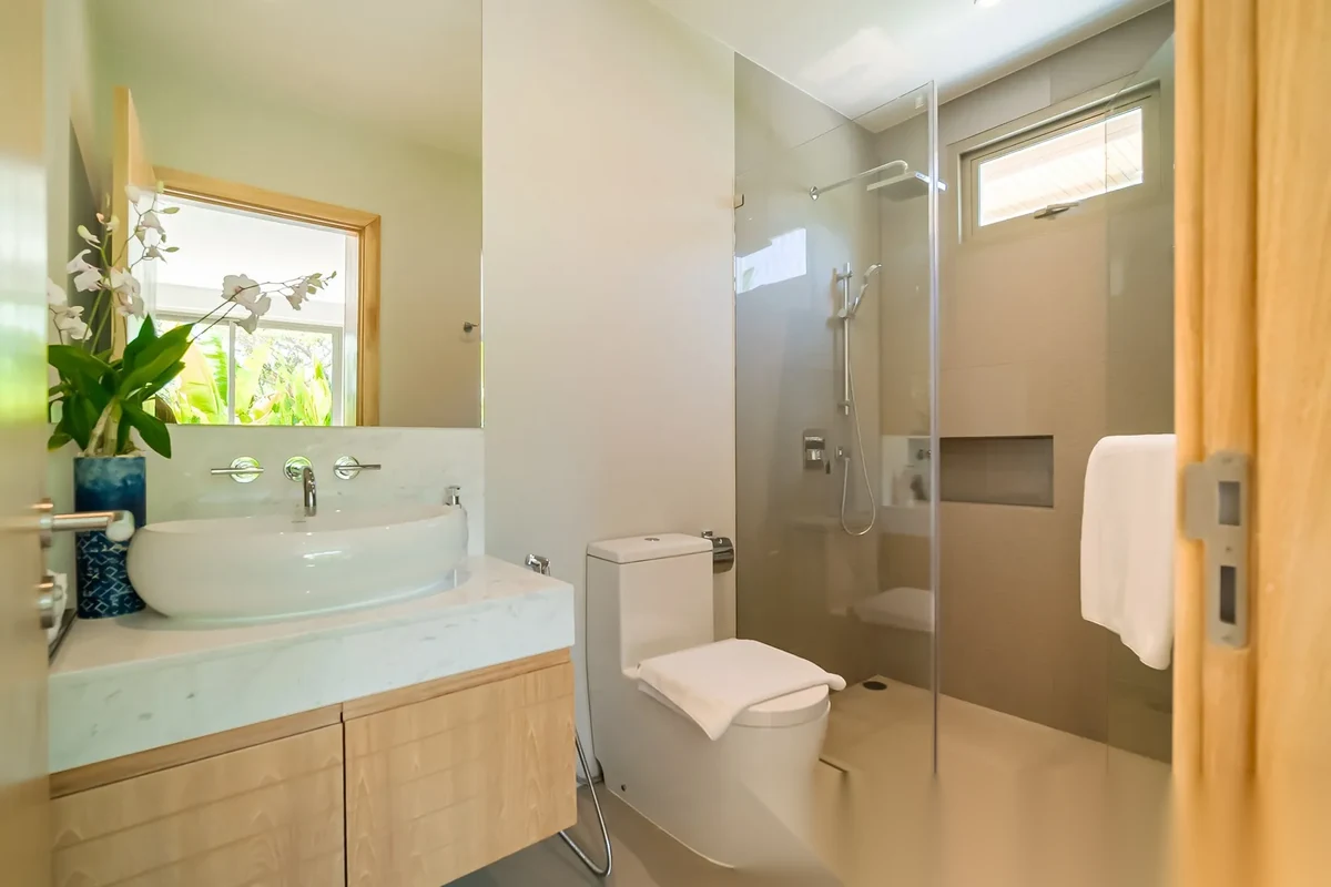 4 Bedroom Villa for sale at Trichada Breeze complex · Choeng Thale · Pool Access — photo 14
