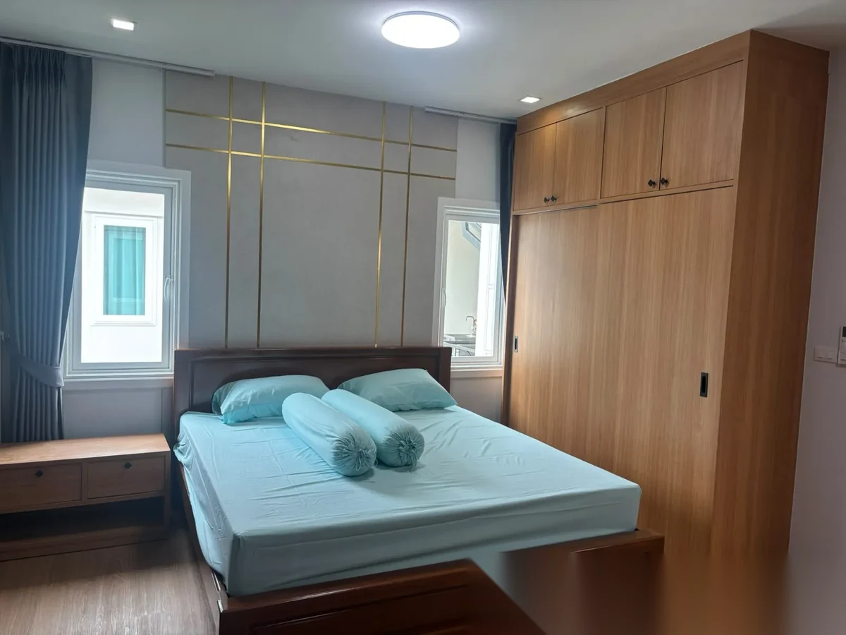 4 Bedroom House for rent at Mana Kathu Lake complex · Kathu · Pool Access — photo 5
