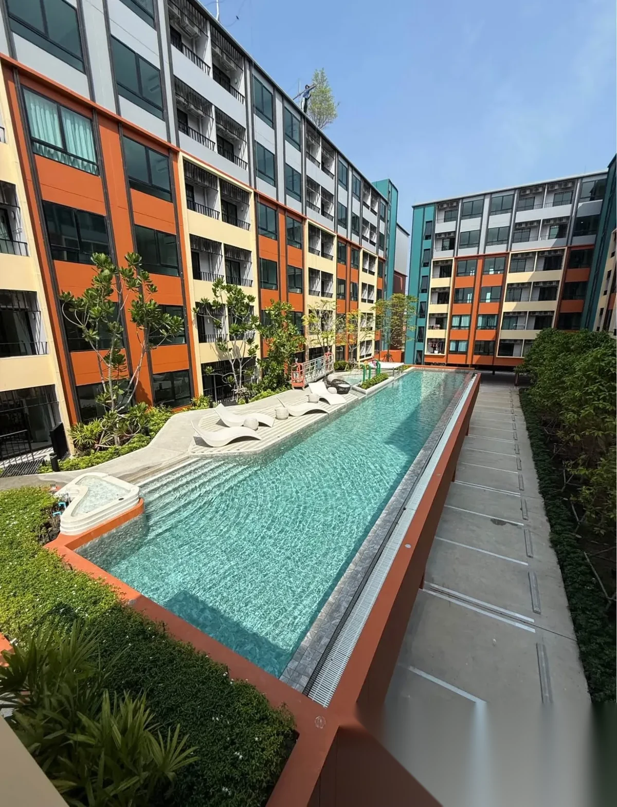 1 Bedroom Apartment for sale at The Cube Amaze complex · Si Sunthon · Pool View — photo 5