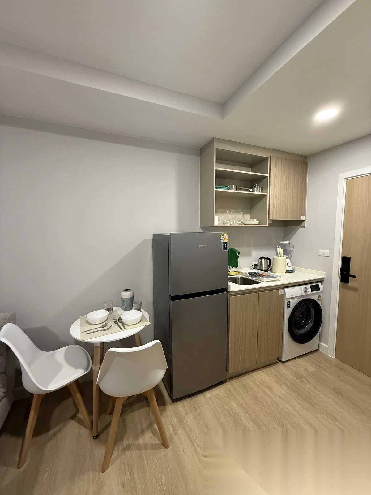 1 Bedroom Apartment for sale at The Cube Amaze complex · Si Sunthon · Pool View — photo 9