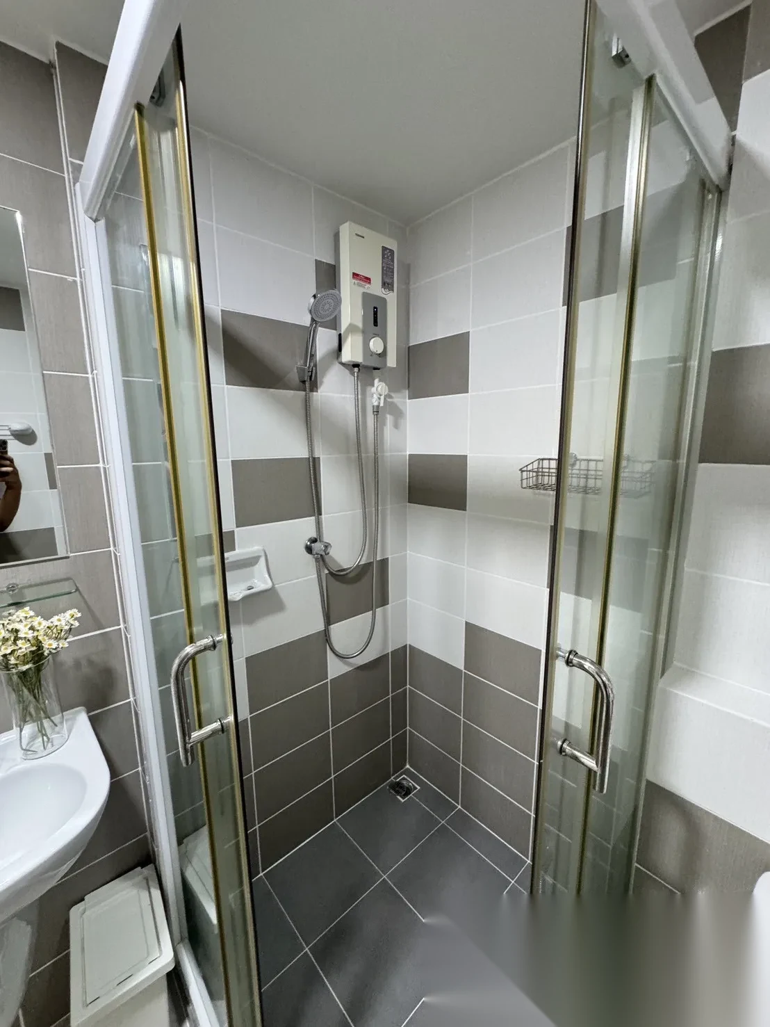 1 Bedroom Apartment for sale at ZCAPE III complex · Wichit · Pool View — photo 17