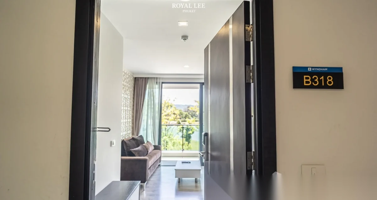 Апартаменты 1BR в ЖК Royal Lee The Terminal Phuket · Саку · Вид на озеро — превью PDF
