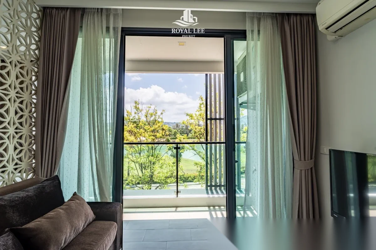 Апартаменты 1BR в ЖК Royal Lee The Terminal Phuket · Саку · Вид на озеро — фото 4