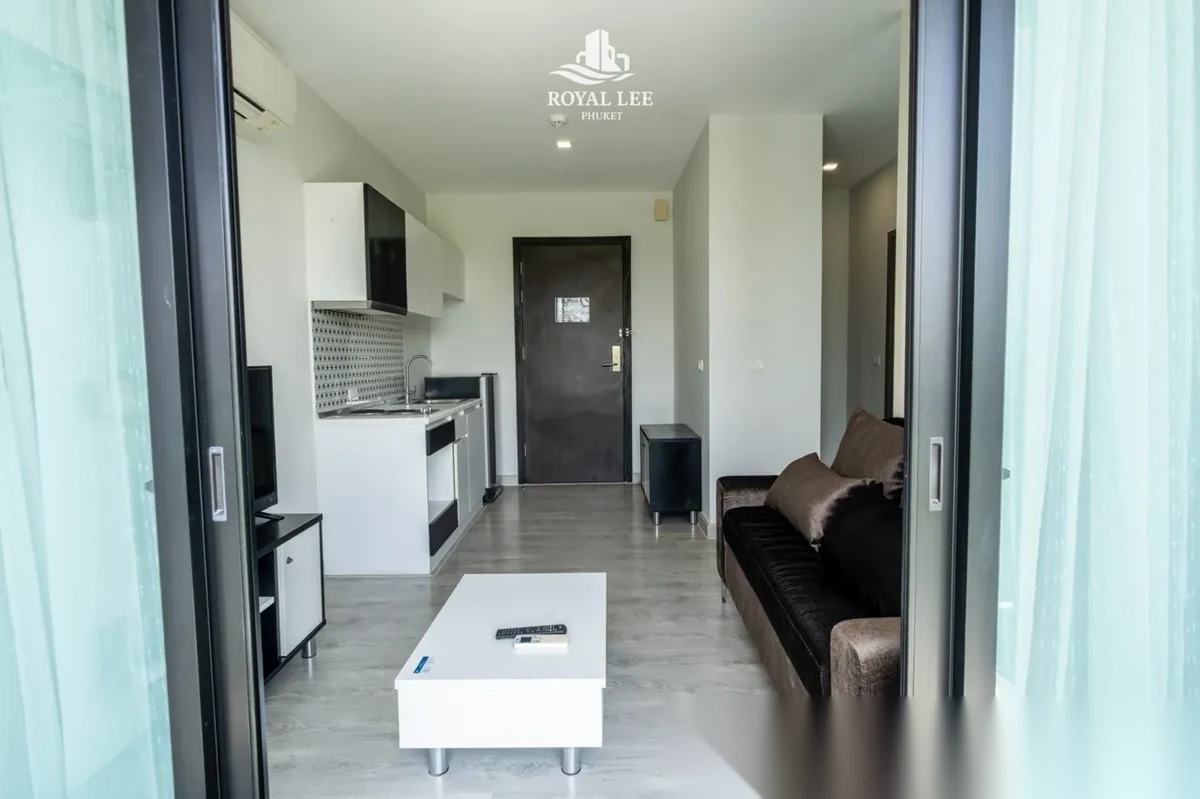 Апартаменты 1BR в ЖК Royal Lee The Terminal Phuket · Саку · Вид на озеро — фото 6