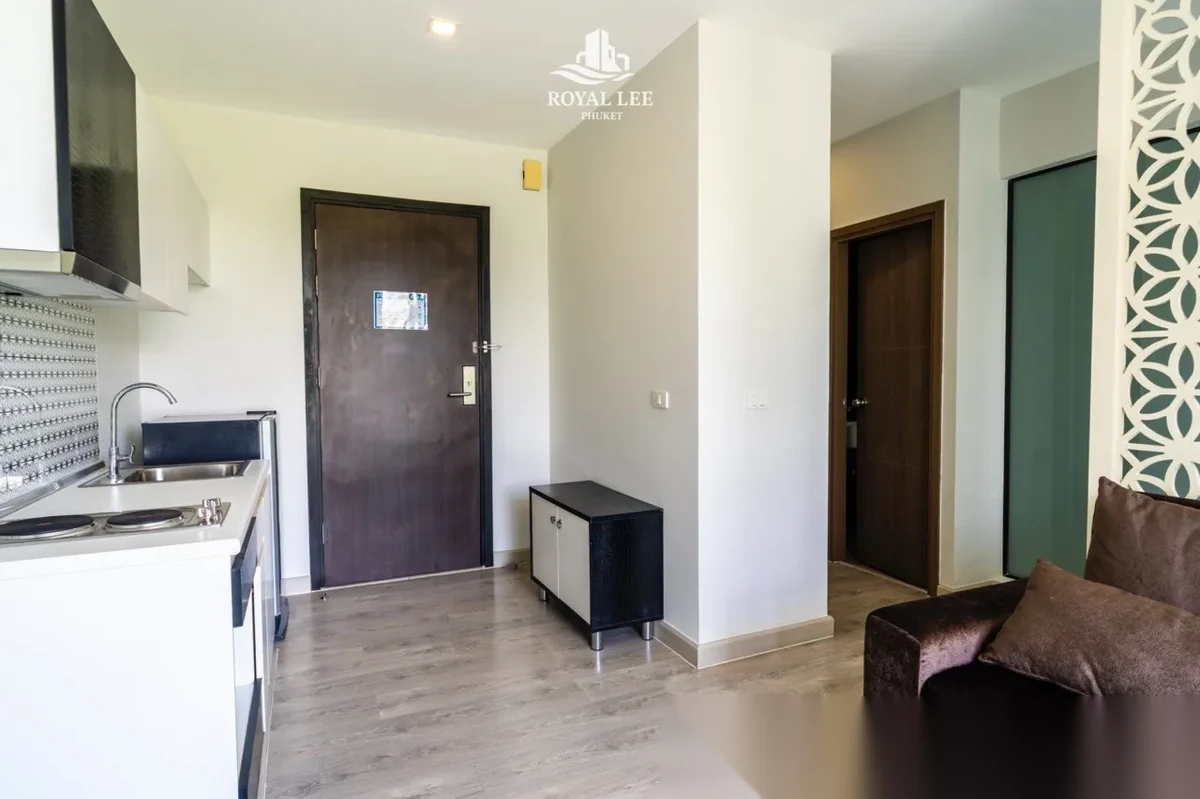 Апартаменты 1BR в ЖК Royal Lee The Terminal Phuket · Саку · Вид на озеро — фото 7
