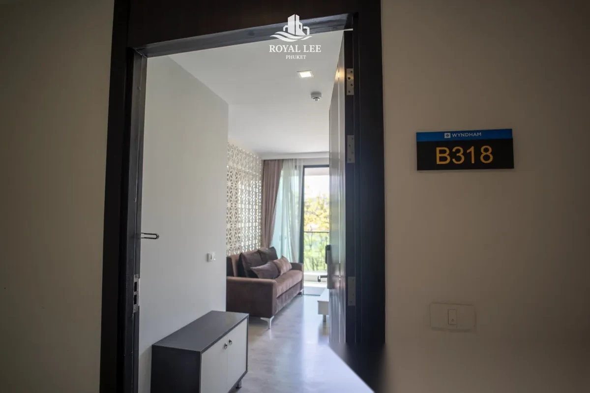 Апартаменты 1BR в ЖК Royal Lee The Terminal Phuket · Саку · Вид на озеро — фото 8