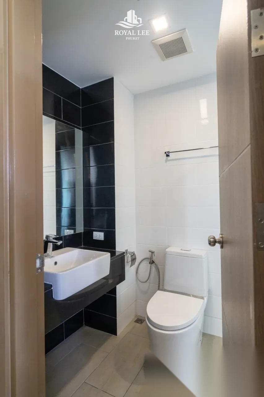Апартаменты 1BR в ЖК Royal Lee The Terminal Phuket · Саку · Вид на озеро — фото 13