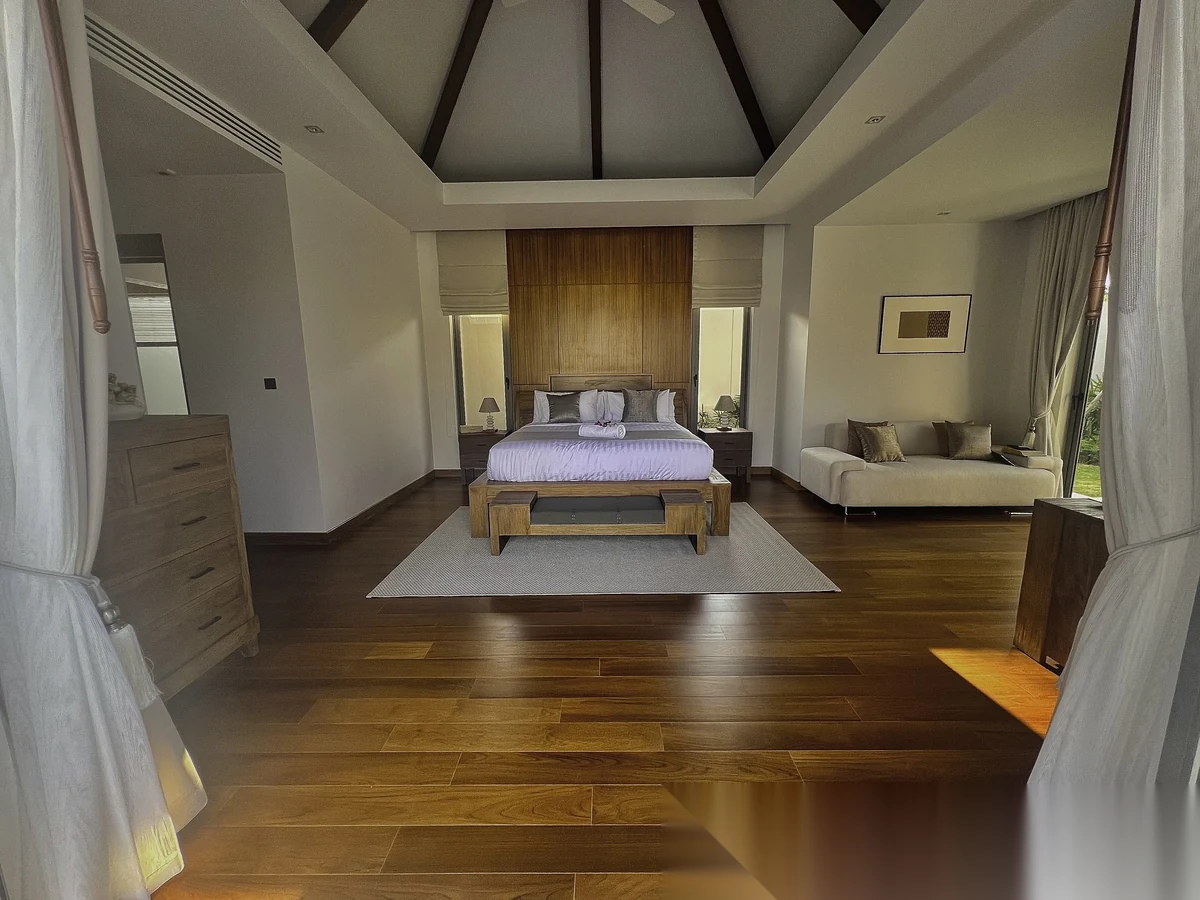 4 Bedroom Villa for sale at Anchan Tropicana complex · Thep Krasattri · Garden View — photo 7