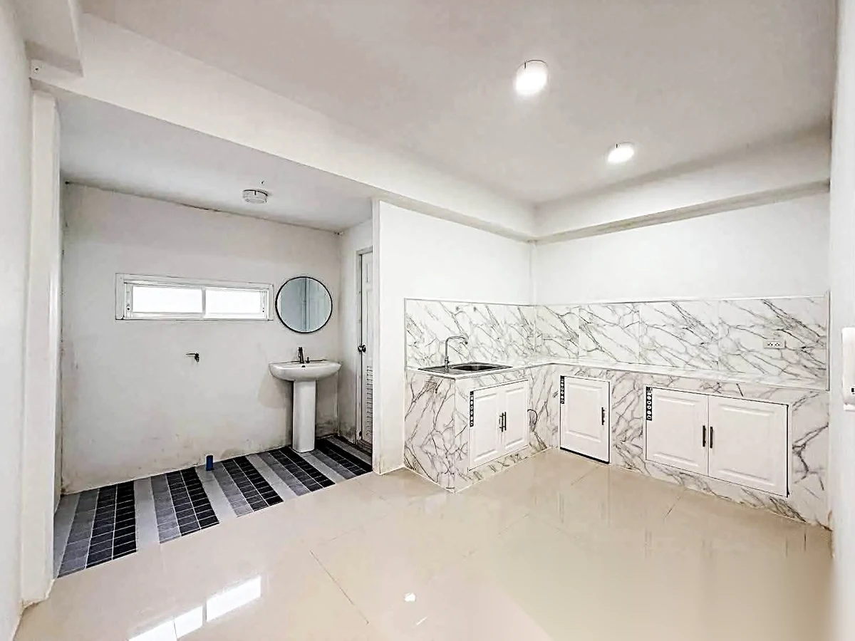 2 Bedroom House for sale — photo 3
