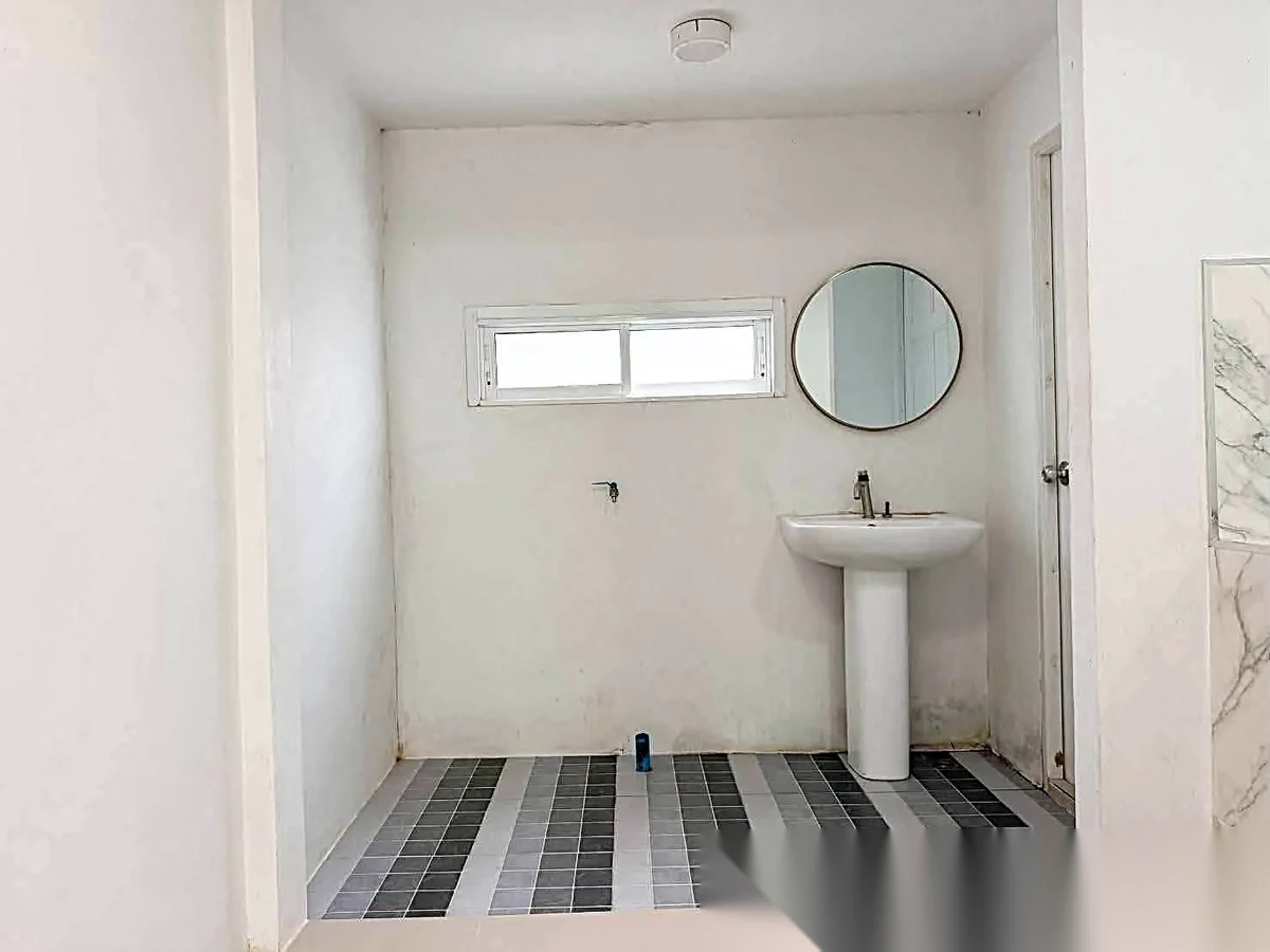 2 Bedroom House for sale — photo 12