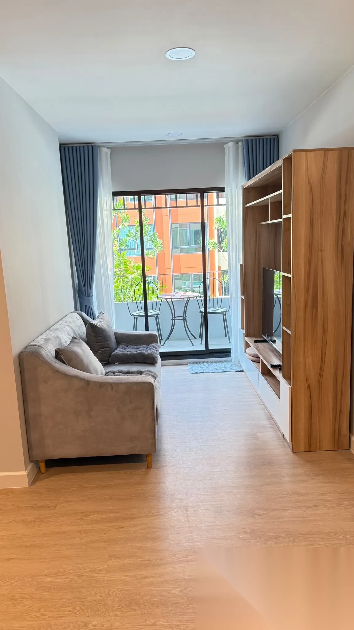 2 Bedroom Apartment for rent at The Cube Amaze complex · Si Sunthon · Pool View — photo 4