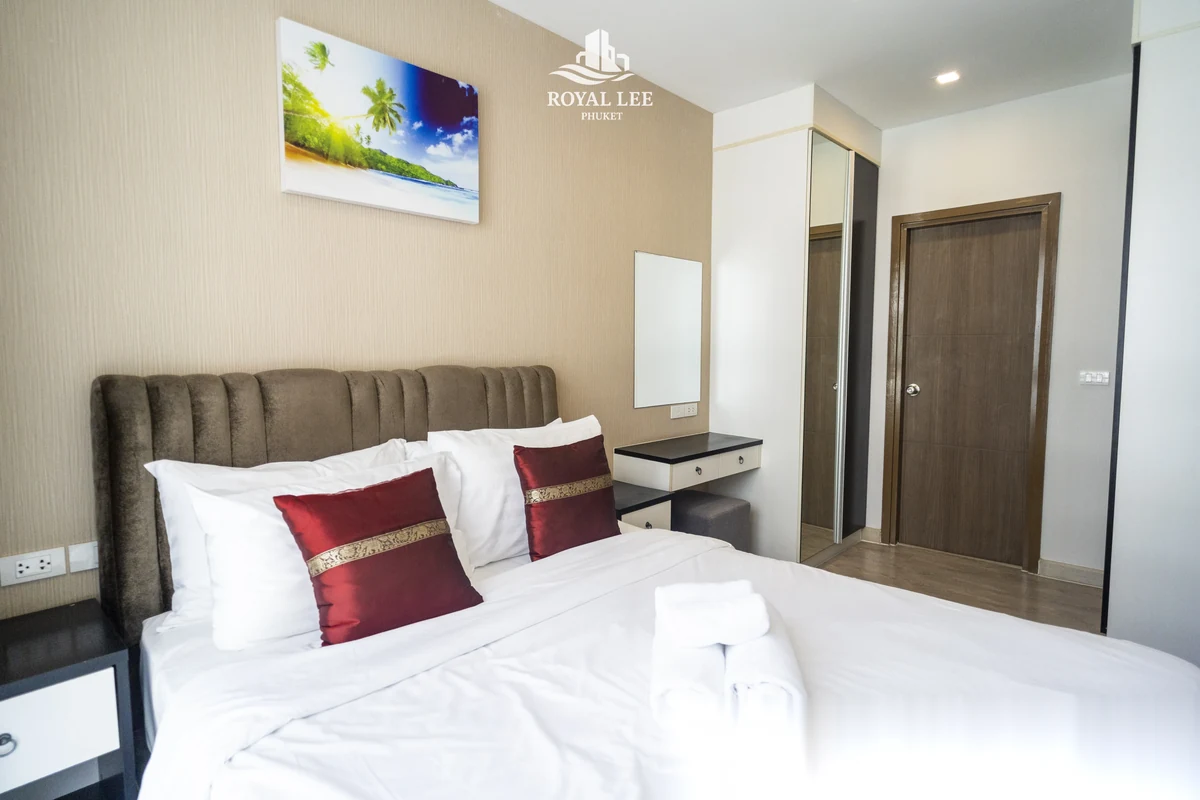 1 Bedroom Apartment for sale at Royal Lee The Terminal Phuket complex · Sakhu · Lake View — photo 4