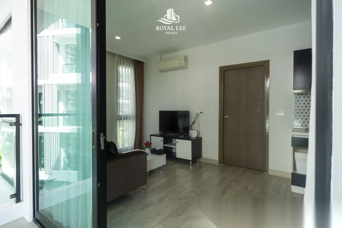 1 Bedroom Apartment for sale at Royal Lee The Terminal Phuket complex · Sakhu · Lake View — photo 12