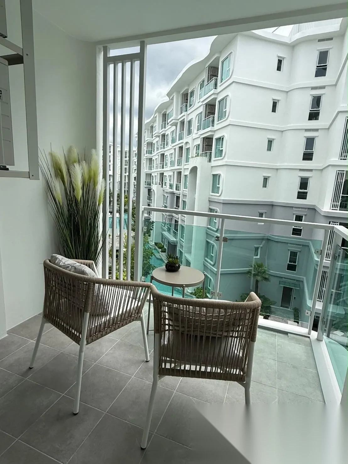 Пентхаус 1BR в ЖК The Title Serenity Naiyang · Саку · Вид на озеро — фото 4