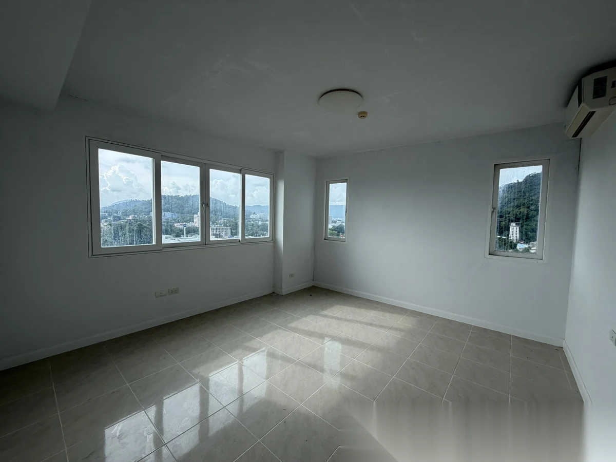 2 Bedroom Apartment for sale at Supalai Park at Downtown Phuket complex · Phuket Town — photo 3