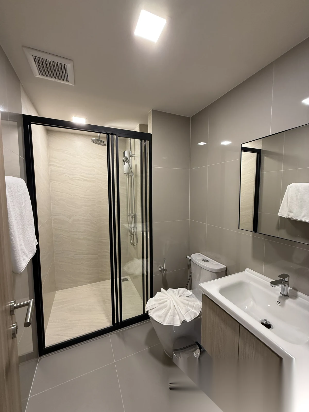 2 Bedroom Apartment for rent at The Base Cherngtalay complex · Choeng Thale — photo 4