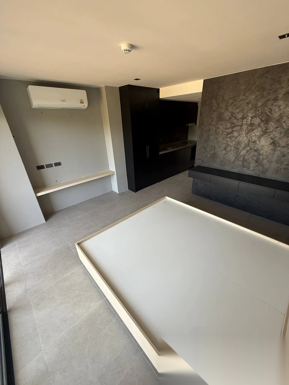Studio Apartment for sale at Utopia Dream U2 complex · Rawai · Pool Access — photo 15
