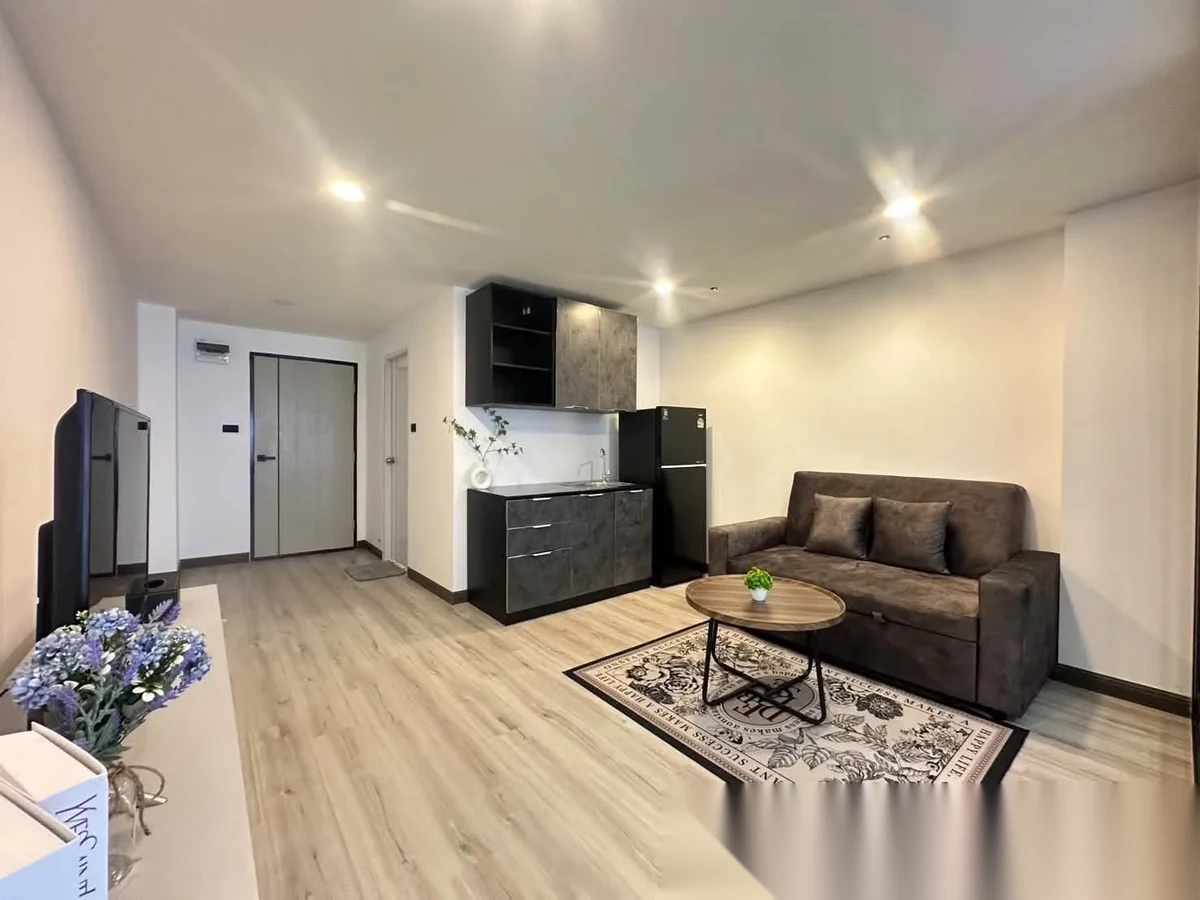 1 Bedroom Apartment for rent at Phuket Palace complex · Patong — photo 3