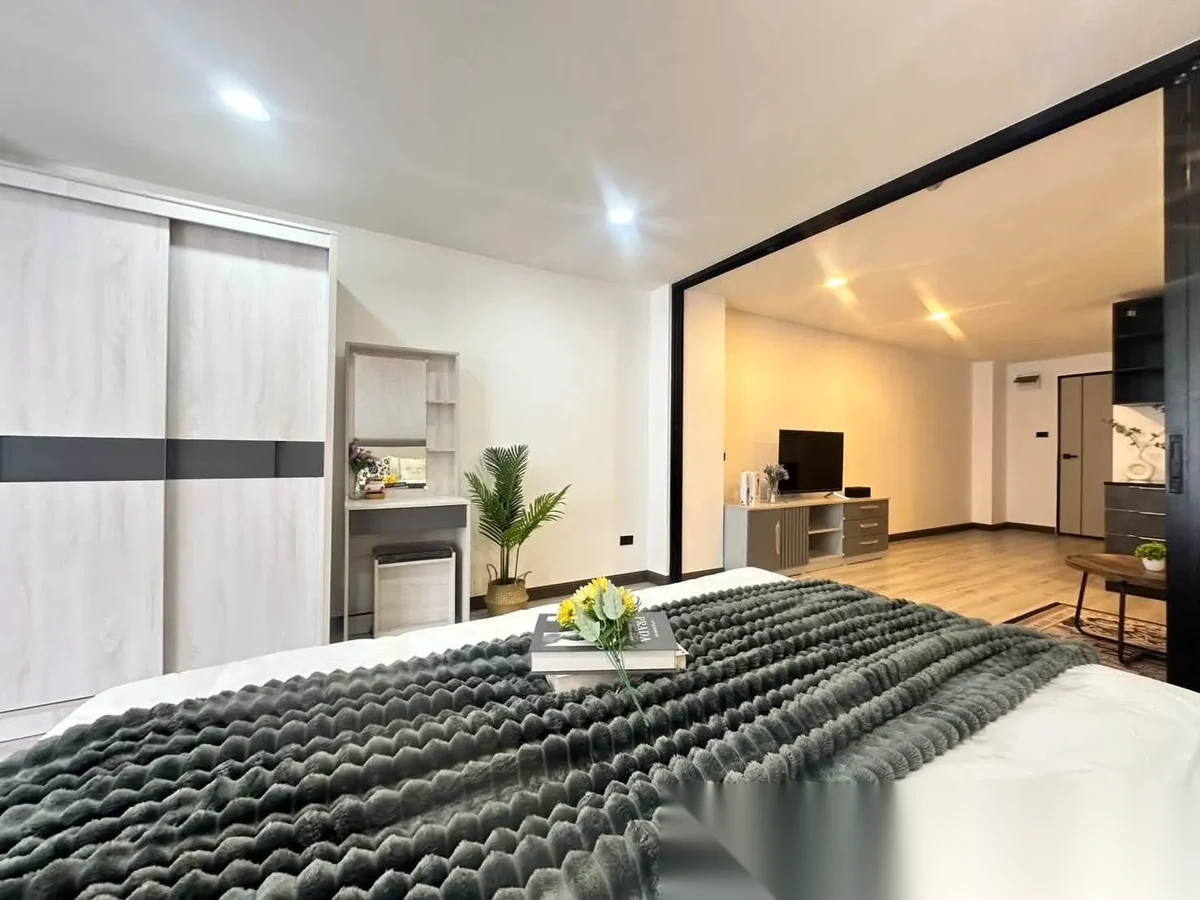 1 Bedroom Apartment for rent at Phuket Palace complex · Patong — photo 7