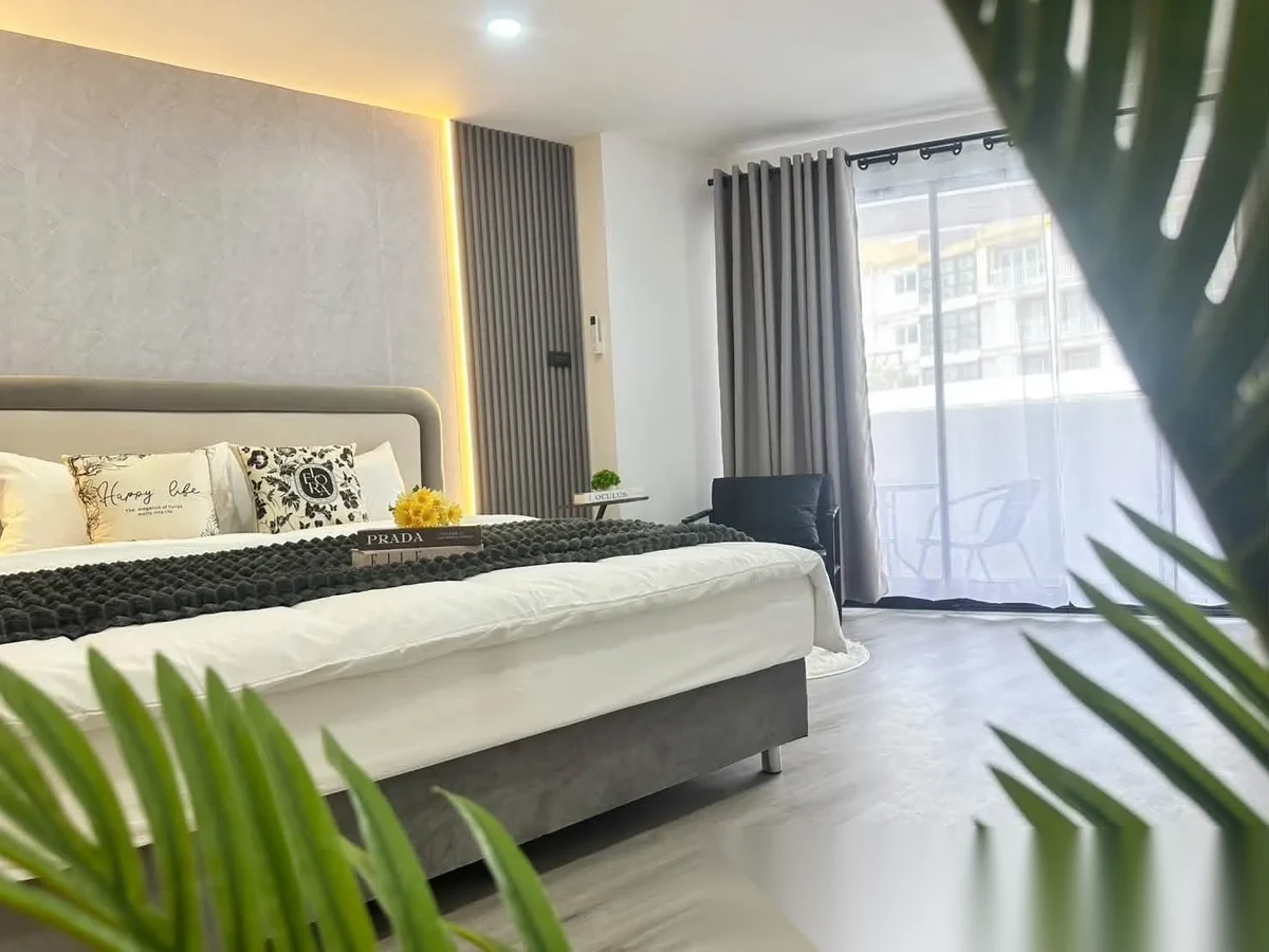 1 Bedroom Apartment for rent at Phuket Palace complex · Patong — photo 9