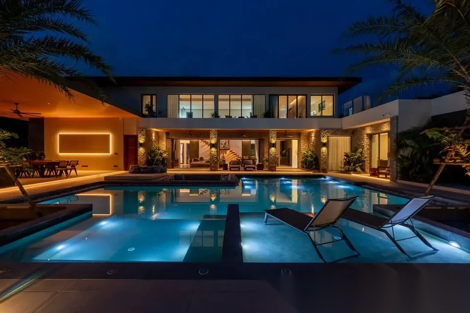 6 Bedroom Villa for rent at Unique Art-Filled Luxury Villa in Layan, Phuket Villa Mumu complex · Choeng Thale · Pool View — photo 8