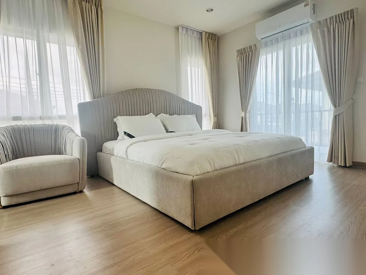4 Bedroom House for rent at Saransiri Kohkaew complex · Ko Kaeo · Pool Access — photo 12