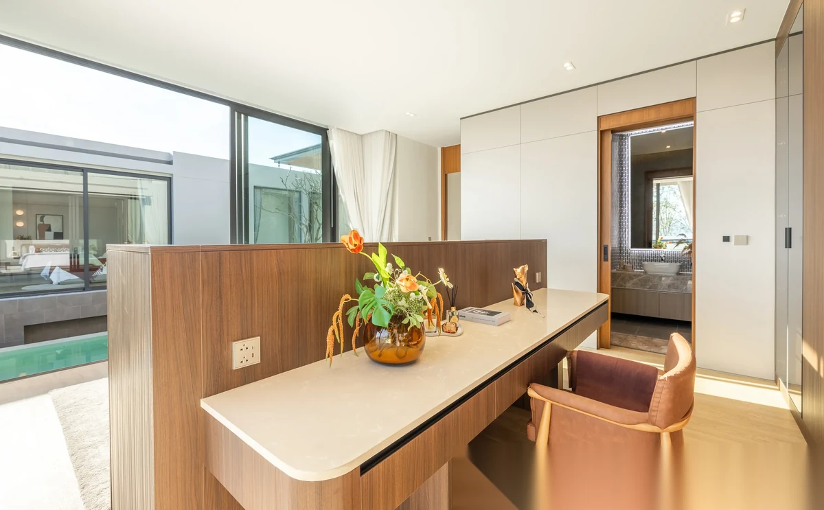 4 Bedroom Villa for rent at Amber Chamber complex · Si Sunthon · Pool View — photo 5