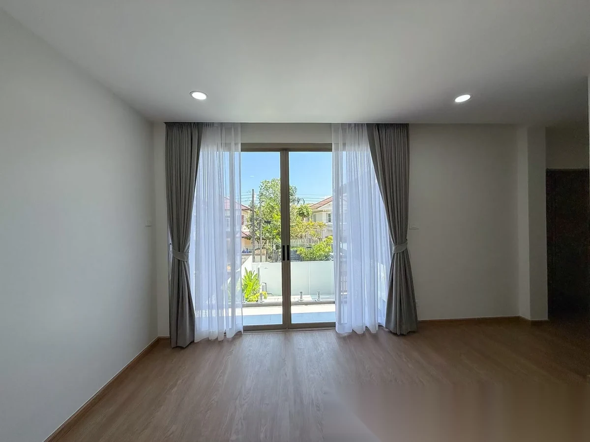 4 Bedroom Villa for sale at Land and Houses Park complex · Chalong — photo 43