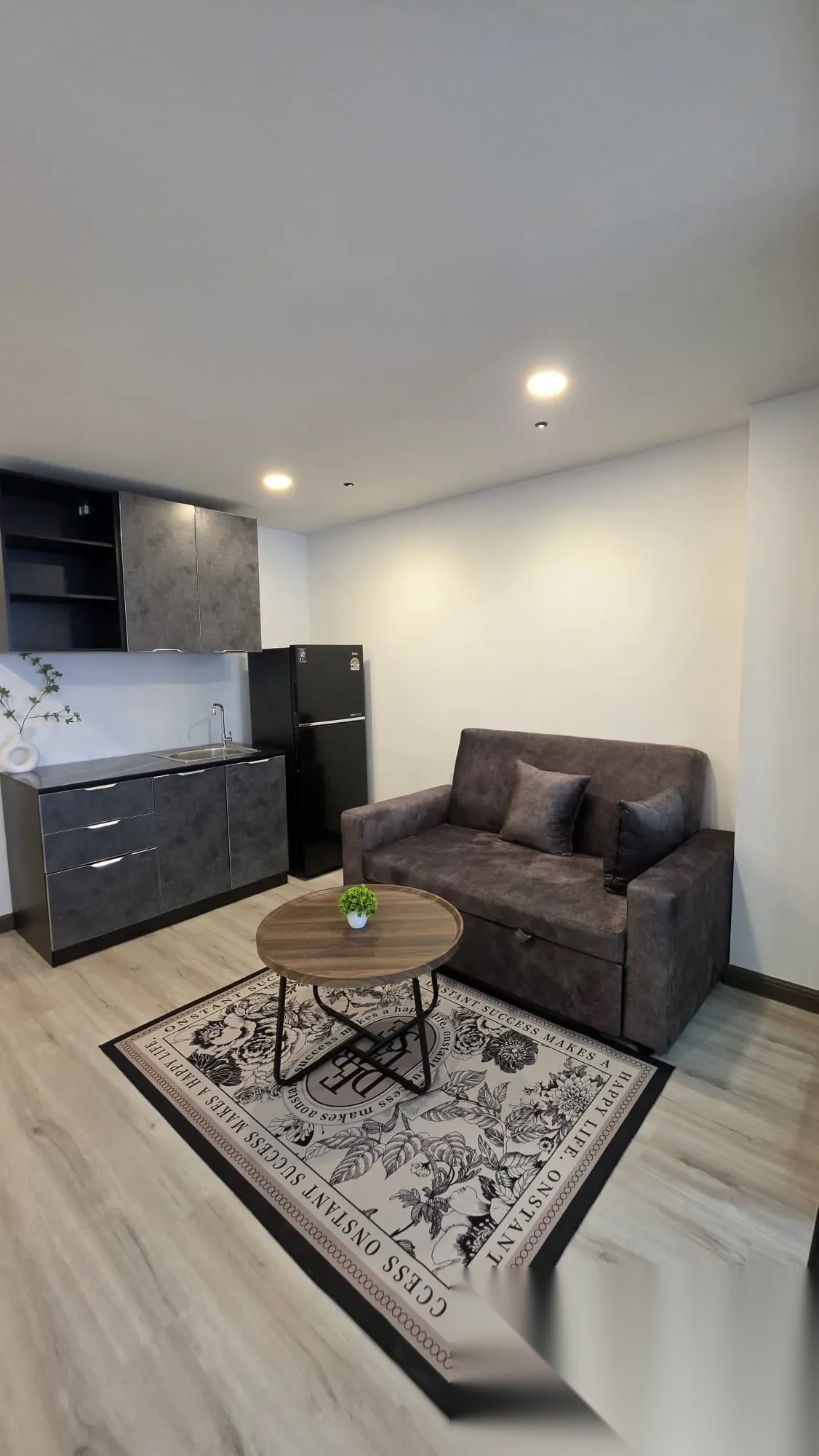 1 Bedroom Apartment for rent at Phuket Palace complex · Patong — photo 2