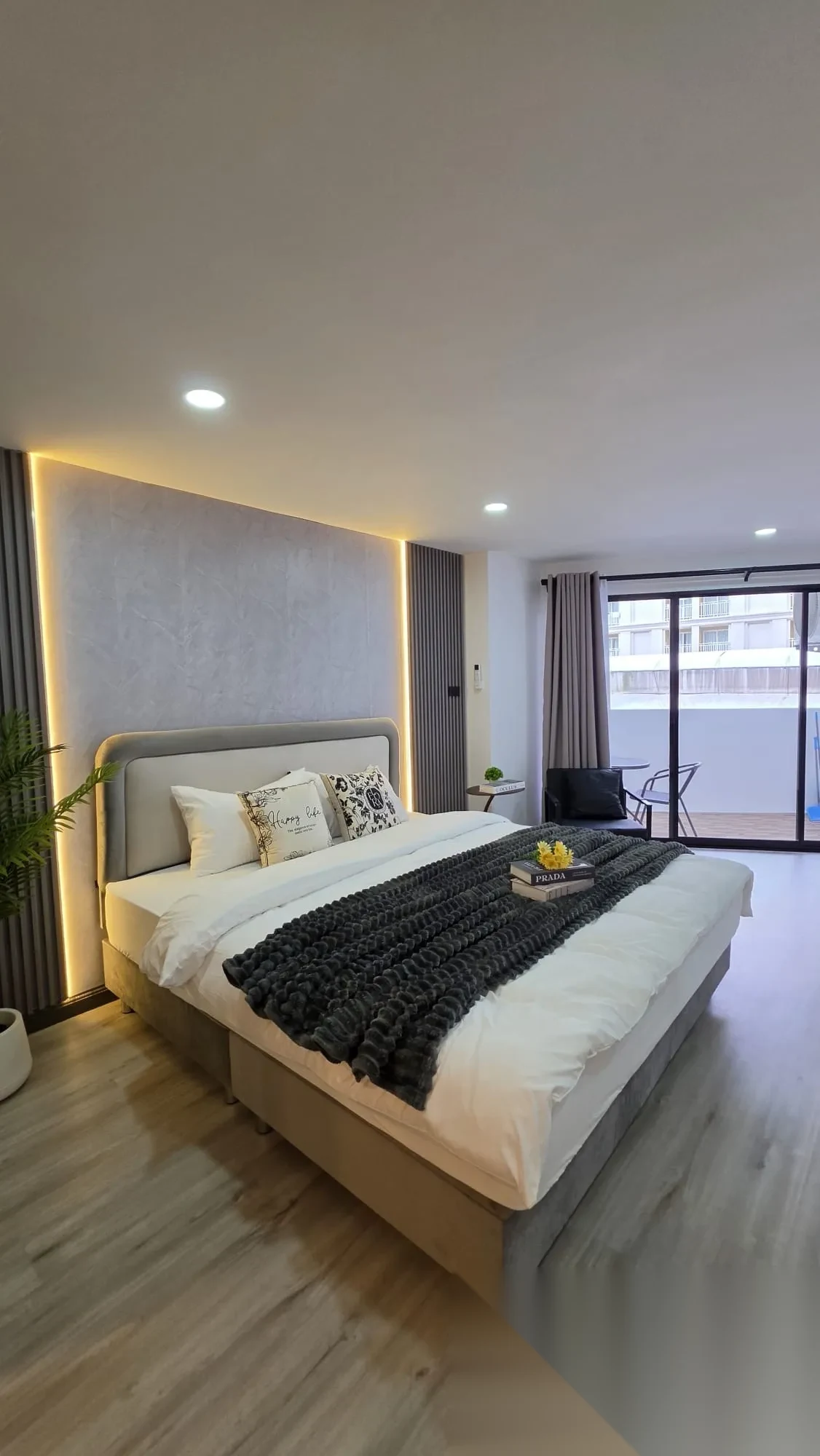 1 Bedroom Apartment for rent at Phuket Palace complex · Patong — photo 6