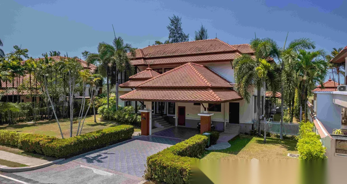 4 Bedroom Villa for rent at Laguna Links complex · Choeng Thale · Pool View