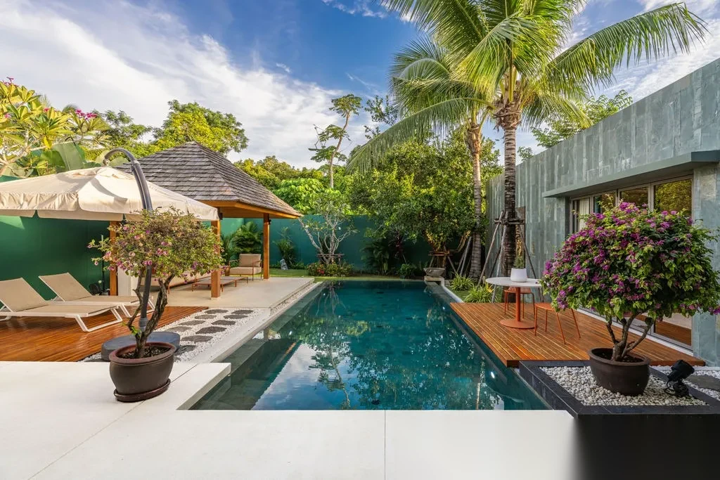 2 Bedroom Villa for rent at Anchan Flora complex · Thep Krasattri · Pool View — photo 6