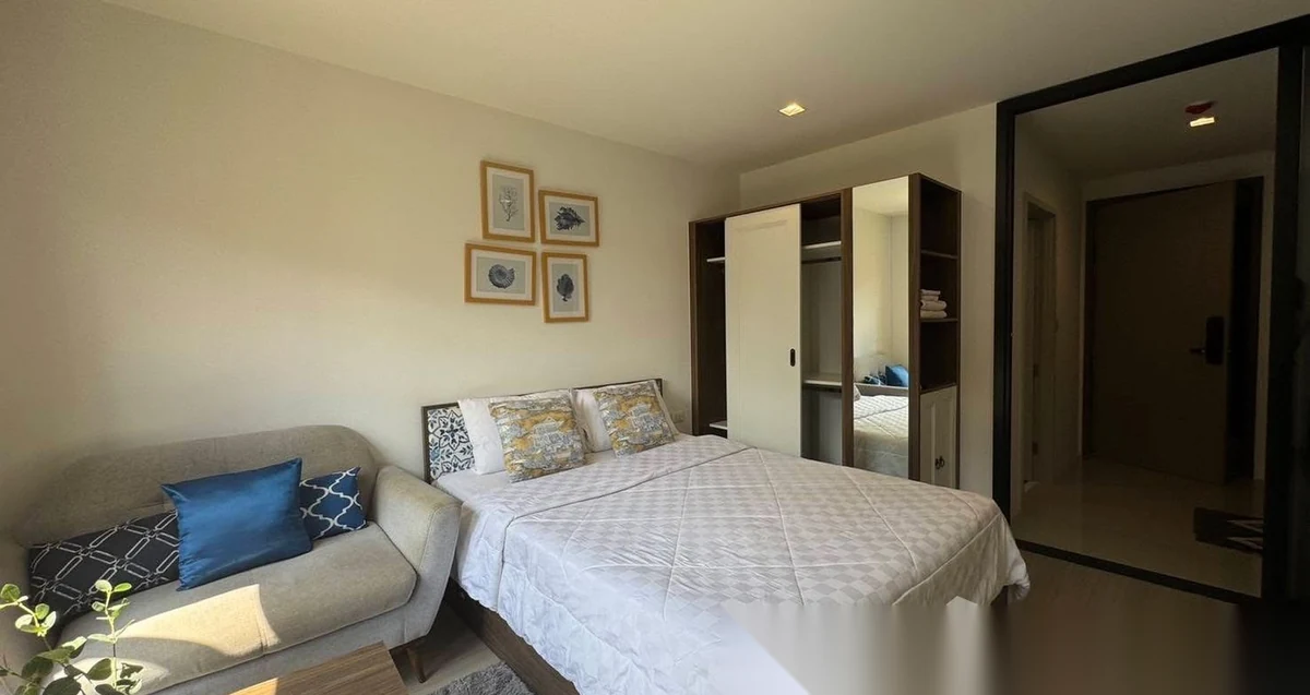 Апартаменты 1BR в ЖК THE BASE Central Phuket · Вичит · Вид на бассейн