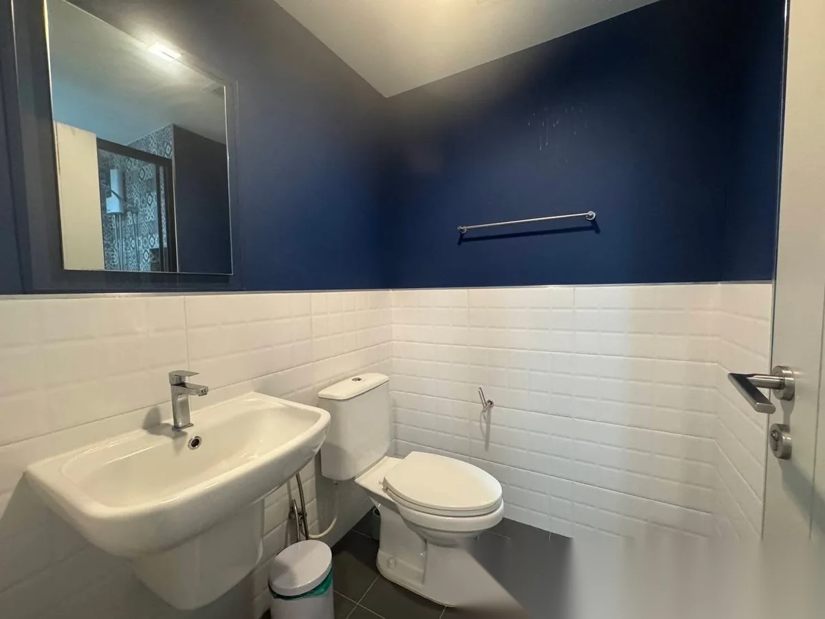Апартаменты 1BR в ЖК THE BASE Central Phuket · Вичит · Вид на бассейн — фото 9