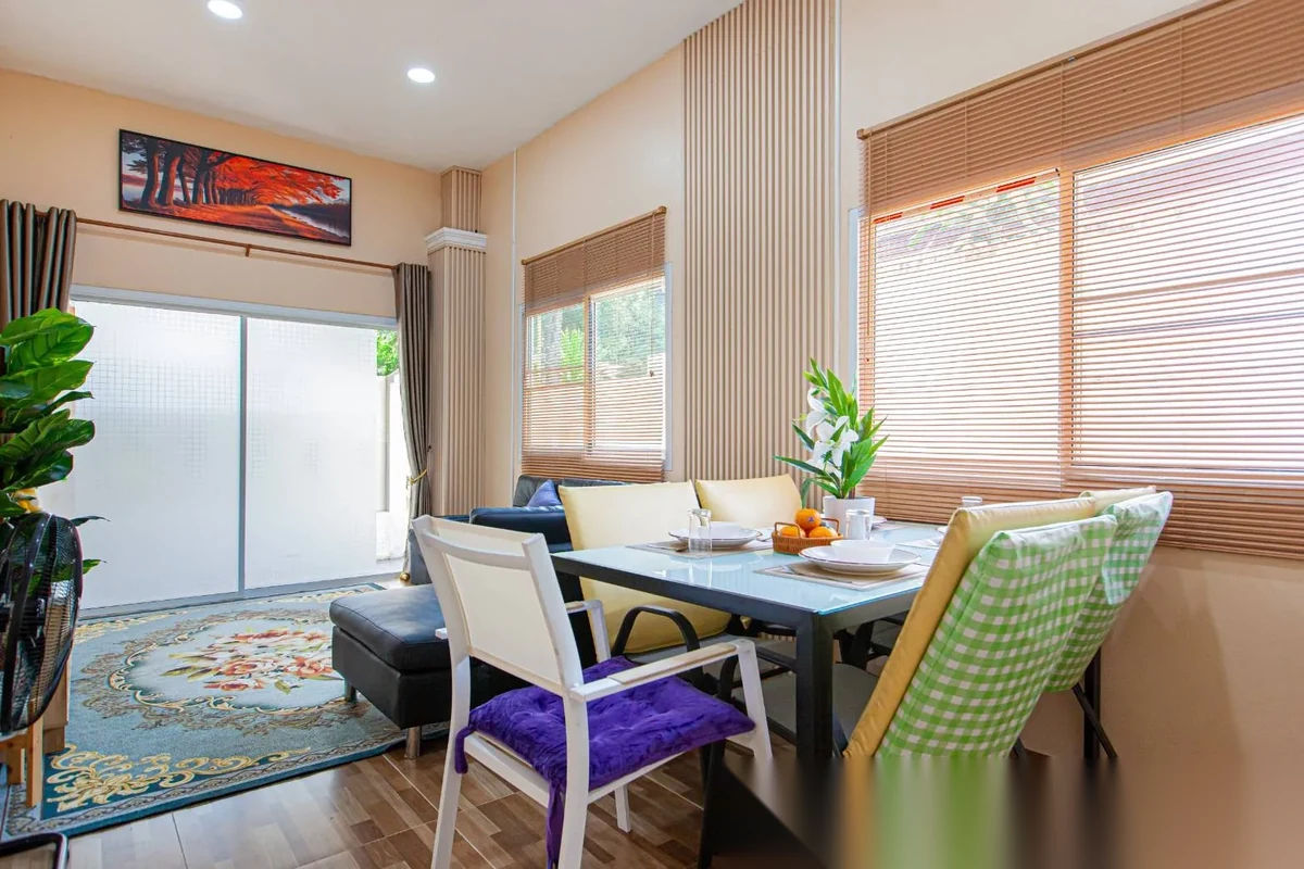 2 Bedroom House for rent at Baan Suan Neramit 3 complex · Si Sunthon · Garden View — photo 2