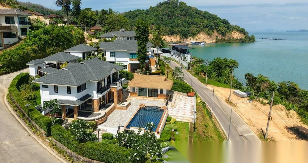4 Bedroom Villa for rent at The Estate Beachfront complex · Pa Khlok · Sea View